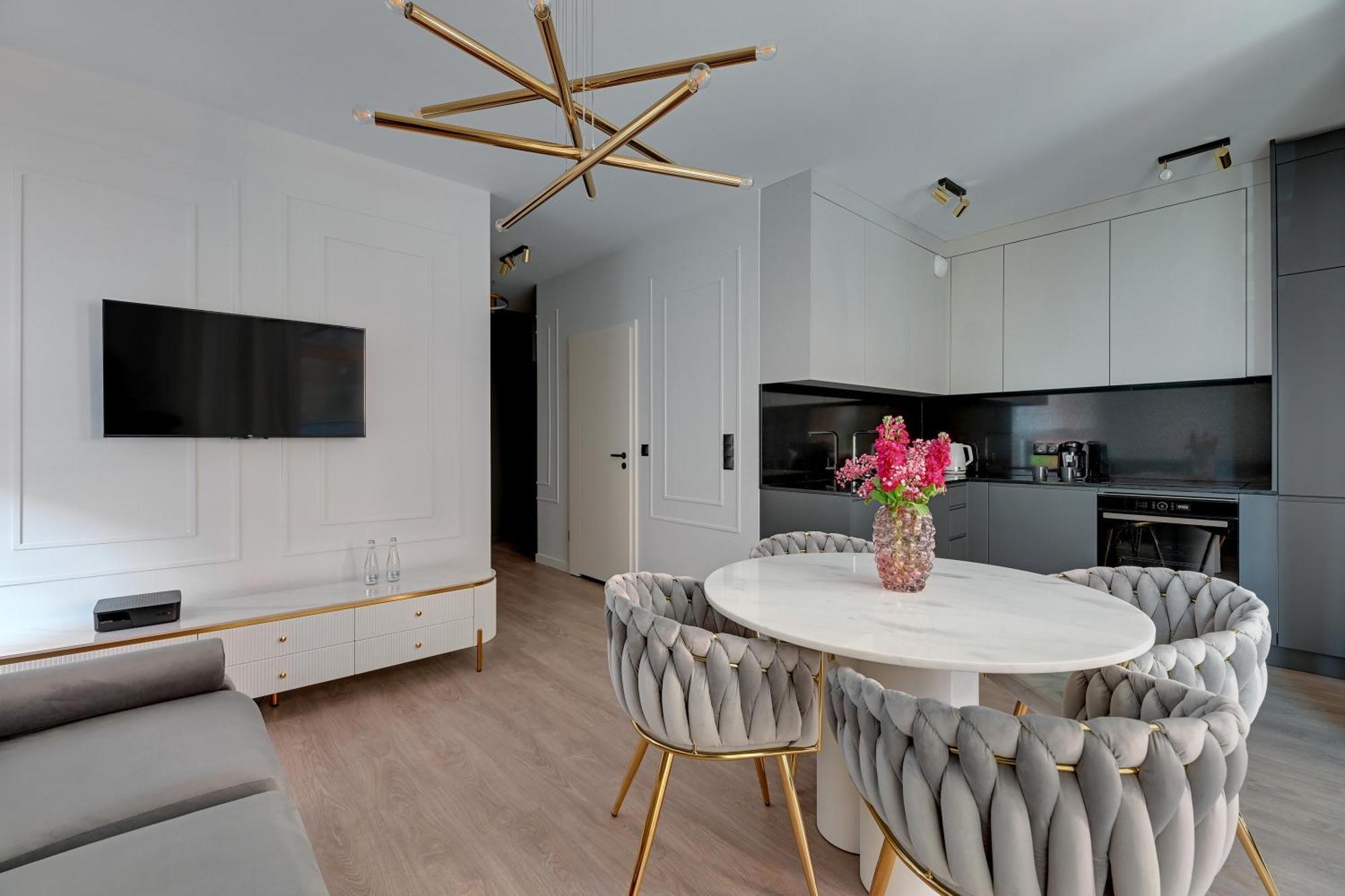 Scala 60H City Center Premium Apartments With Parking By Lion Apartments Gdańsk Exteriör bild